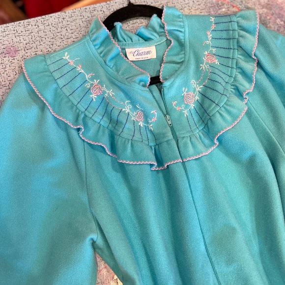 Sweetest Vintage Housedress - Picture 2 of 11
